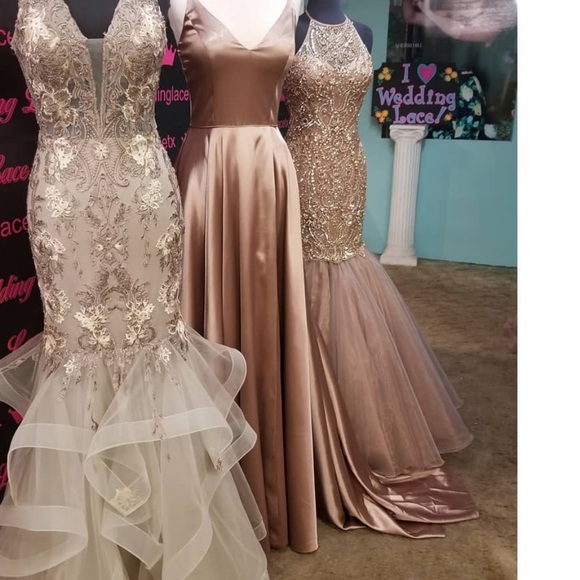 Sherri Hill plunging v-neck long A-Line Dress - Picture 3 of 5